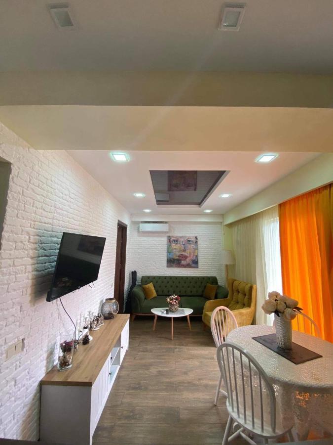 Apartament Victoria Apartment Tbilisi Ngoại thất bức ảnh
